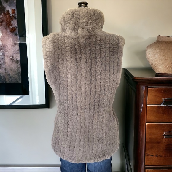 Stella + Lorenzo Love Token Faux Fur Vest size S - Picture 7 of 13